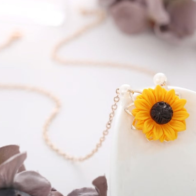 Sunflower Pendant Necklace with Pearl Accents – Yellow