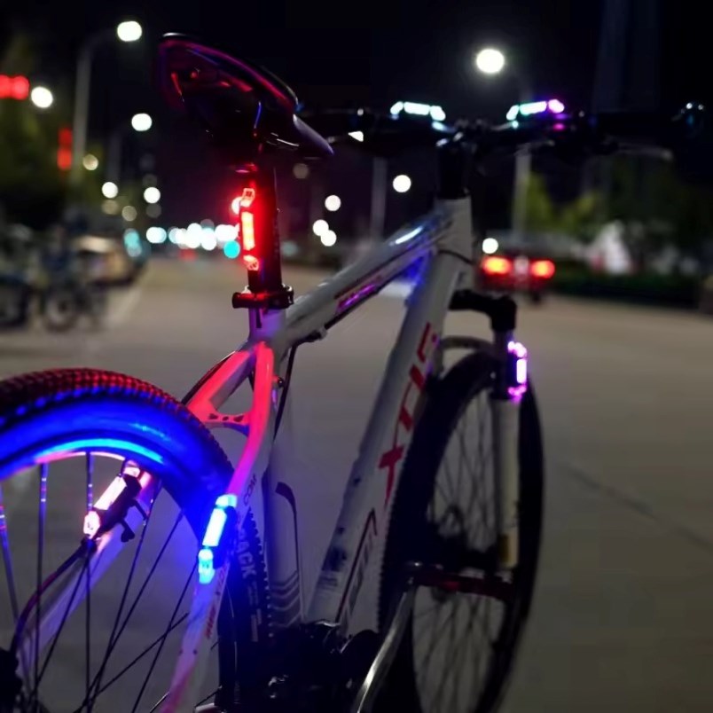 5 LED Bike Taillight – Bright Rear Lamp for Night Cycling Safety