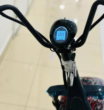 Electric scooter display on handlebars with digital screen
