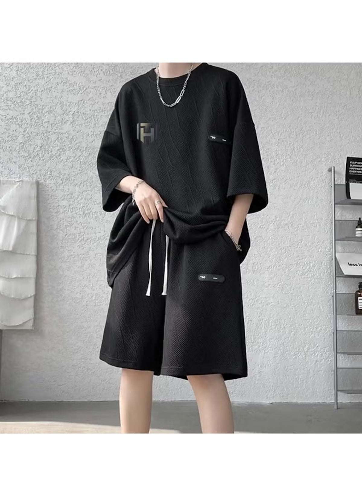 Huitich black summer activewear set for men online featuring loose fit shirt and shorts with drawstring waist