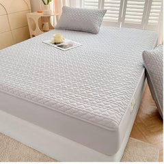 Huitich waterproof king size bedding set fitted sheet with quilted texture in light gray on bed