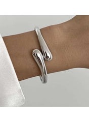 Irregular Wave Cuff Bracelet – Fluid Design in Gold & Silver Tone