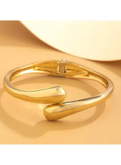 Irregular Wave Cuff Bracelet – Fluid Design in Gold & Silver Tone